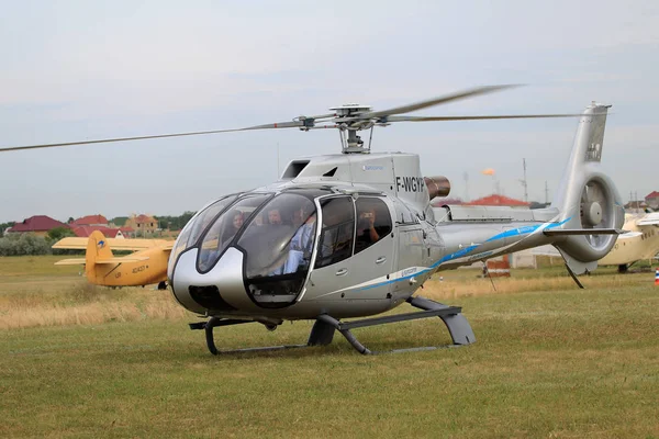 Odessa Ukraine Junho 2013 Apresentação Classe Empresarial Helicópteros Civis Modernos — Fotografia de Stock