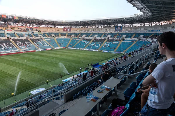 Odessa Ukraine Juli 2018 Bewässerungsrasen Bewässerung Fußballplatz System Arbeitet Auf — Stockfoto