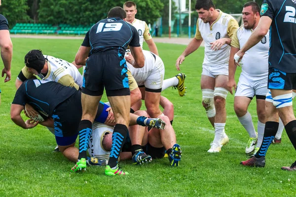Krasnodar, Rusya Federasyonu - 11,2018 olabilir: Rus Rugby Şampiyonası Erkekler arasında: Kuban (Krasnodar) - beyaz ve Yenisey-Stm - (Krasnoyarsk). Yorucu spor oyunu dramatik oyun anları