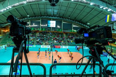 Odessa, Ukrayna - 15 Eylül 2016: Bayanlar Voleybol Avrupa şampiyonasında. Güneyde, Odessa Ukrayna ve Avusturya Ulusal kadın milli takımlar oynuyor. 3: 0. Gergin oyun volleyboll