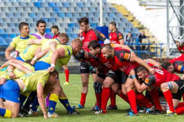 Odessa, Ukrayna - 15 Mayıs 2016: Yarı final UEFA Kupa Rugby. Ukrayna ekibi ile Moldova arasındaki gergin oyun. Avrupa Kupası Rws IRB gümüş madalya için savaş