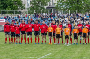 Odessa, Ukrayna - 15 Mayıs 2016: Yarı final UEFA Kupa Rugby. Ukrayna ekibi ile Moldova arasındaki gergin oyun. Avrupa Kupası Rws IRB gümüş madalya için savaş