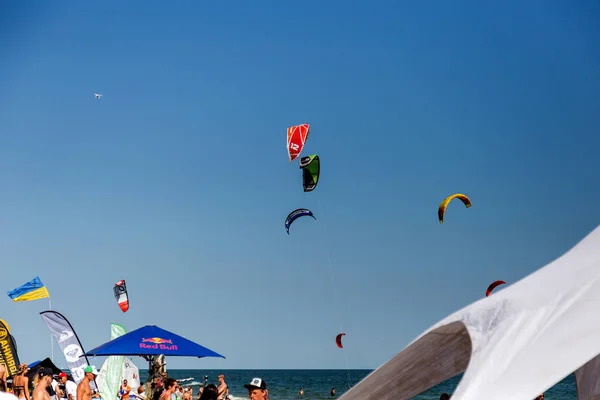 Odessa Ukraine August 2017 Kiteboarding Entertainment Sea Waves Extreme Sports — Stock Photo, Image