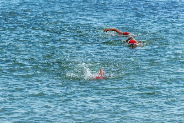 오데사 우크라이나 2018 Oceanman 어린이 어린이에서 바다의 수영에서 경주에 들어갈 — 스톡 사진