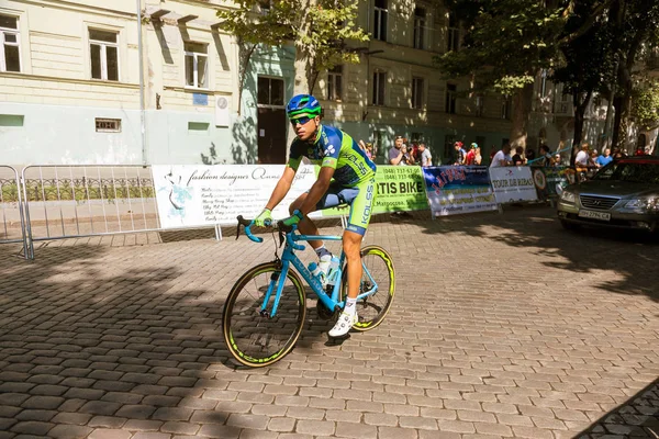 Odessa Ukraina Sierpnia 2017 Grupa Rowerzystów Drodze Rowery Początku Wyścigu — Zdjęcie stockowe