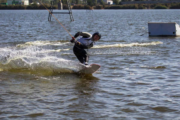 Wake Park Sommaren Beach Vattensporter Idrottsman Glider Vatten Ombord Kite — Stockfoto