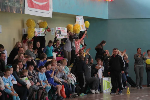 April 2017 Odessa Ukraine Zuschauer Unterstützen Kinder Beim Rugbyspiel Der — Stockfoto