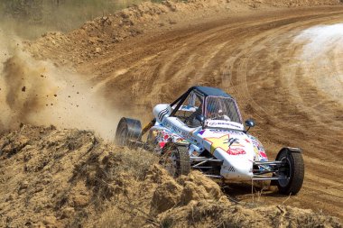 Odessa, Ukrayna - 29 Haziran: Ukrayna Kupası Şampiyonası motocross yarış pisti Zhivagova dağ, Odessa. Yetişkin biniciler ve çocuklar, 29 Haziran 2013 Odessa, Ukrayna