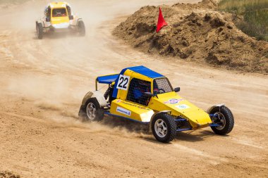 Odessa, Ukrayna - 29 Haziran: Ukrayna Kupası Şampiyonası motocross yarış pisti Zhivagova dağ, Odessa. Yetişkin biniciler ve çocuklar, 29 Haziran 2013 Odessa, Ukrayna