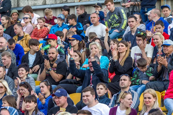 Odessa Ucrânia Sentyabryamaya 2016 Espectadores Fãs Nas Arquibancadas Estádio Durante — Fotografia de Stock