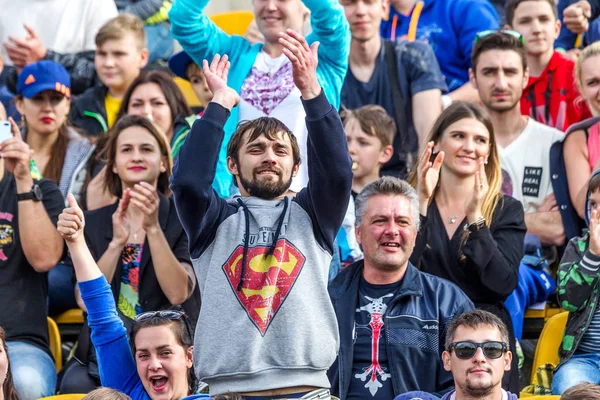 Odessa Ucrânia Sentyabryamaya 2016 Espectadores Fãs Nas Arquibancadas Estádio Durante — Fotografia de Stock