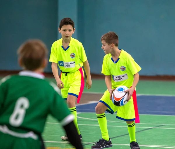 Odessa Ucrania Febrero 2018 Los Niños Pequeños Juegan Rugby Durante —  Fotos de Stock