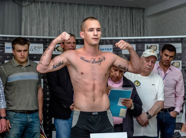 Odessa Ukraine May 2014 Gyula Vajda Hungary Official Weigh Ahead — Stock Photo, Image