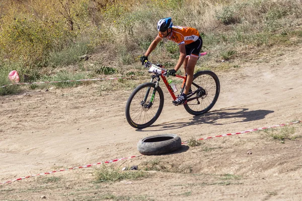 Odessa Ukraina Sierpień 2018 Sportowcy Rowery Sportowe Konkurować Górzystym Terenie — Zdjęcie stockowe