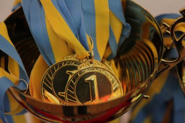 yakın çekim için okul rugby ligi final maçında madalya ödüllendirme vurdu