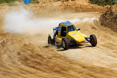 Odessa, Ukrayna - 29 Haziran: Ukrayna Kupası Şampiyonası motocross yarış pisti Zhivagova dağ, Odessa. Yetişkin biniciler ve çocuklar, 29 Haziran 2013 Odessa, Ukrayna