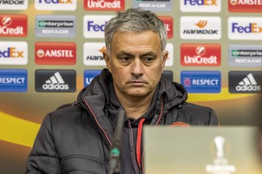 Odessa, Ukrayna - 7 Aralık 2016: baş antrenör, Manchester United Fc Yöneticisi Jose Mourinho oyun Uefa Europea Ligi Fc Zarya Lugansk karşı önce basın toplantısında. basın toplantısı Jose Mourinho        
