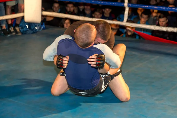 Odessa Ucrânia Outubro 2015 Lutas Regionais Ringue Atletismo Mma Lutadores — Fotografia de Stock