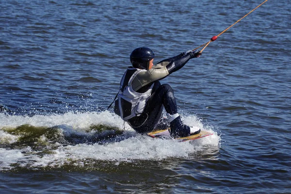 Wake Park Sommaren Beach Vattensporter Idrottsman Glider Vatten Ombord Kite — Stockfoto