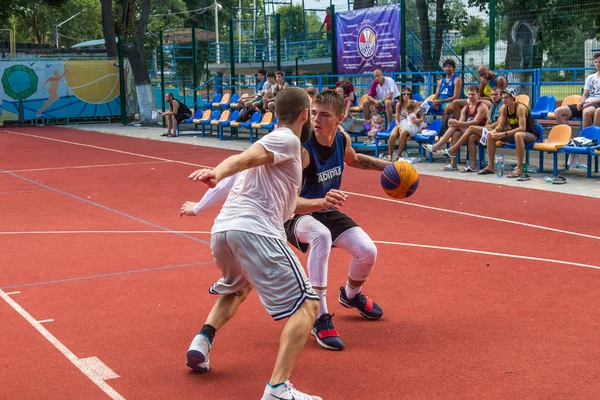 Odessa Ucrania Julio 2018 Los Adolescentes Juegan Baloncesto Durante Campeonato — Foto de Stock