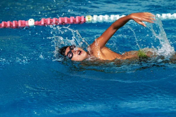 Odessa Ukraine Setembro 2016 Natação Esportiva Piscina Durante Atletas Triatlo — Fotografia de Stock