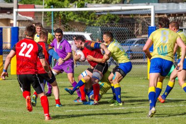 Odessa, Ukrayna - 15 Mayıs 2016: Yarı final UEFA Kupa Rugby. Ukrayna ekibi ile Moldova arasındaki gergin oyun. Avrupa Kupası Rws IRB gümüş madalya için savaş