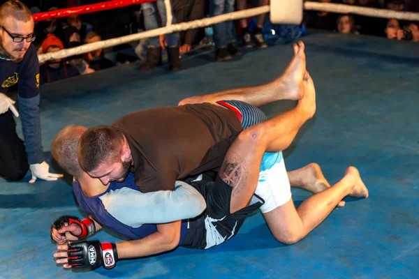 Odessa Ucrânia Outubro 2015 Lutas Regionais Ringue Atletismo Mma Lutadores — Fotografia de Stock