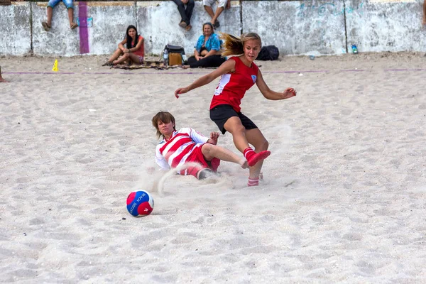 Odessa Ucrânia Agosto 2015 Campeonato Ucrânia Futebol Praia Entre Mulheres — Fotografia de Stock