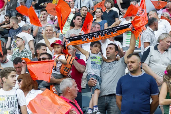 Odessa Ucraina Agosto 2015 Tifosi Calcio Spettatori Negli Stand Dello — Foto Stock