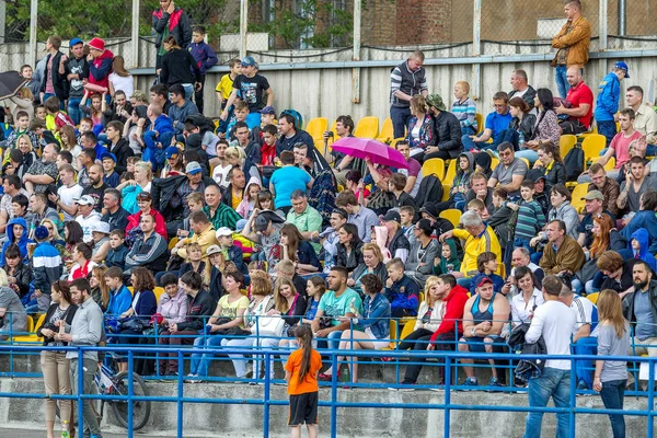 Odessa Ucrânia Sentyabryamaya 2016 Espectadores Fãs Nas Arquibancadas Estádio Durante — Fotografia de Stock