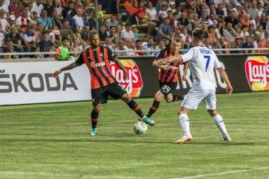 Odessa, Ukrayna - 21 Temmuz 2018. Dinamo Kiev ve Shahtar Donetsk Premier lig liderleri şiddetli ilkeli duygusal maçında Ukrayna Super Kupası maç sırasında