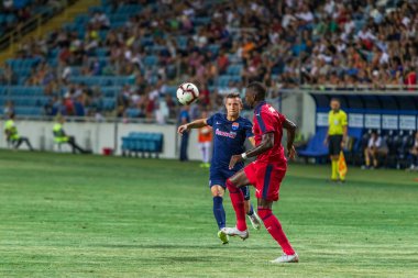 Odessa, Ukrayna - 9 Ağustos 2018: Uefa Avrupa Ligi 2018 Fc Mariupol (Ukrayna) - Fc Girondins de Bordeaux (Fransa) gergin bir futbol maçı Avrupa Ligi. Bordeaux - Fransa - kırmızı