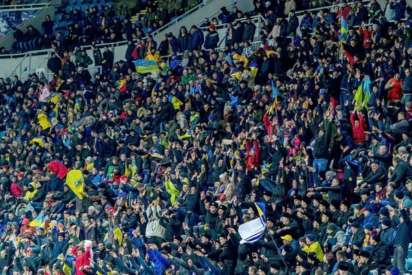 Oděsa Ukrajina Března 2016 Fotbalové Fanoušky Diváky Ochozu Stadionu Citově — Stock fotografie