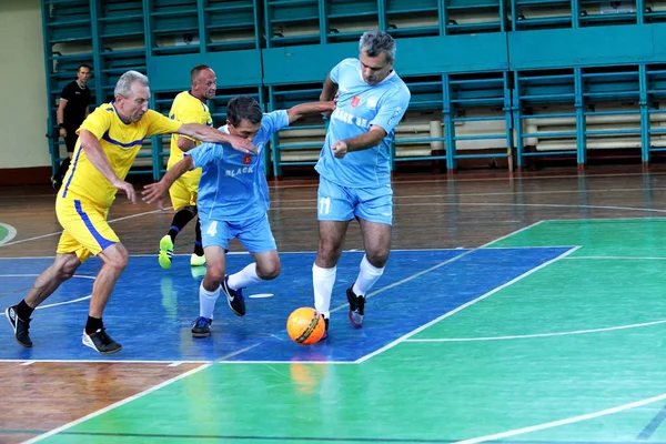 オデッサ ウクライナ 2016 スポーツ 選手の退役軍人の間でミニ サッカー ウクライナ カップ ゲーム フットサル選手権ポイントします — ストック写真