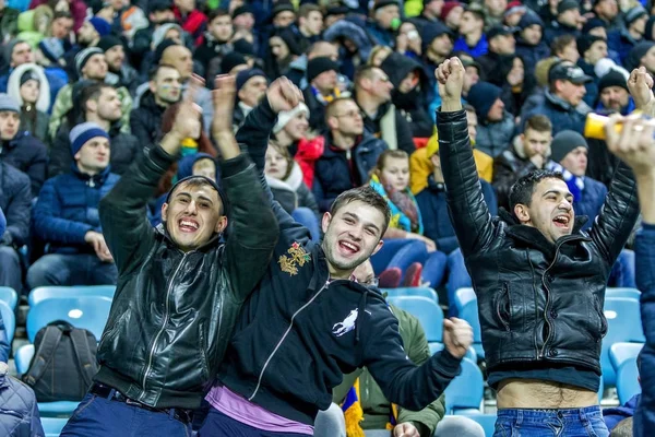 Odessa Ukraine März 2016 Fußballfans Und Zuschauer Auf Den Tribünen — Stockfoto
