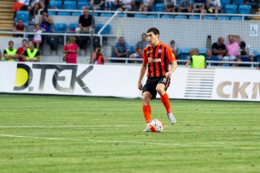 Odessa, Ukrayna - 14 Ağustos 2015: Fc Shakhtar Donetsk ve Fc Dnipro Dnipropetrovsk Ukrayna Kupası maçında top için kavga ediyorlar. Ayrıntı oyunun.