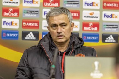 Odessa, Ukrayna - 7 Aralık 2016: baş antrenör, Manchester United Fc Yöneticisi Jose Mourinho oyun Uefa Europea Ligi Fc Zarya Lugansk karşı önce basın toplantısında. basın toplantısı Jose Mourinho        