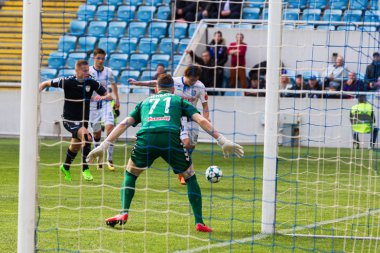 Odessa, Ukrayna-17 March2018: Ukrayna Premier Ligi takımları arasında futbol maçı Şampiyonlar Chernomorets (Odessa) ve çelik. Açılış Şampiyonası, beraberlik, geçit töreni, tekme kapıdan