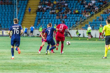 Odessa, Ukrayna - 9 Ağustos 2018: Uefa Avrupa Ligi 2018 Fc Mariupol (Ukrayna) - Fc Girondins de Bordeaux (Fransa) gergin bir futbol maçı Avrupa Ligi. Bordeaux - Fransa - kırmızı