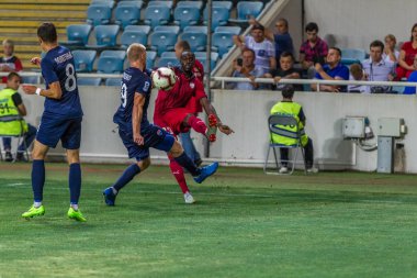 Odessa, Ukrayna - 9 Ağustos 2018: Uefa Avrupa Ligi 2018 Fc Mariupol (Ukrayna) - Fc Girondins de Bordeaux (Fransa) gergin bir futbol maçı Avrupa Ligi. Bordeaux - Fransa - kırmızı