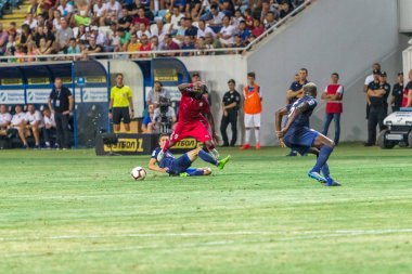 Odessa, Ukrayna - 9 Ağustos 2018: Uefa Avrupa Ligi 2018 Fc Mariupol (Ukrayna) - Fc Girondins de Bordeaux (Fransa) gergin bir futbol maçı Avrupa Ligi. Bordeaux - Fransa - kırmızı
