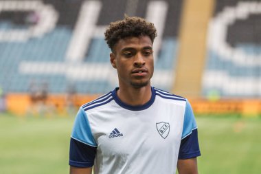 Odessa, Ukrayna - 3 Ağustos 2018: Futbolcular, Fc Djurgardens Eğer İsveç Melkemichel özcan sırasında oyun Uefa Avrupa Ligi 2018 Fc Mariupol (Ukrayna) ile futbol sahada. Futbol oyuncular Tren