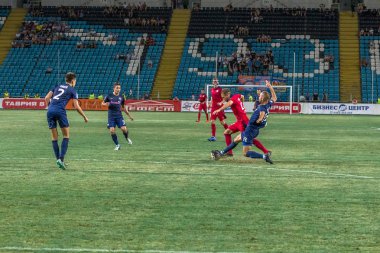 Odessa, Ukrayna - 9 Ağustos 2018: Uefa Avrupa Ligi 2018 Fc Mariupol (Ukrayna) - Fc Girondins de Bordeaux (Fransa) gergin bir futbol maçı Avrupa Ligi. Bordeaux - Fransa - kırmızı