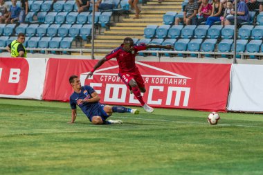 Odessa, Ukrayna - 9 Ağustos 2018: Uefa Avrupa Ligi 2018 Fc Mariupol (Ukrayna) - Fc Girondins de Bordeaux (Fransa) gergin bir futbol maçı Avrupa Ligi. Bordeaux - Fransa - kırmızı