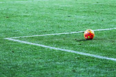 Odessa, Ukrayna - 3 Aralık 2015: Fc Karpaty ve Shakhtar Donetsk Ukrayna Kupası topu için Şampiyonlar Ligi mücadelede bir maçta. Ayrıntı oyunun.