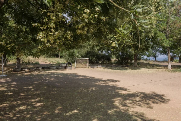 Stade Rural Pauvre Abandonné Tête Chauve Piétinée Dans Terrain Football — Photo