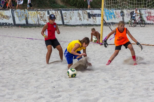 Odessa Ucrânia Agosto 2015 Campeonato Ucrânia Futebol Praia Entre Mulheres — Fotografia de Stock