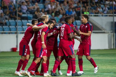 Odessa, Ukrayna - 9 Ağustos 2018: Avrupa Ligi Uefa Avrupa Ligi 2018 Fc Girondins de Bordeaux (Fransa) futbol maçı. Bordeaux - Fransa - ısınma, Fc Mariupol Ukrayna ile maçtan önce eğitim