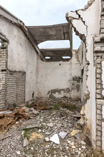Elpusztult Épületek Régi Gyár Belseje Romjai Egy Ipari Vállalkozás Sötét — Stock Fotó
