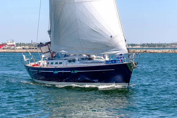 Odessa Ukraine May 2011 Sailing Yacht Out Coastal Zone Black — Stock Photo, Image